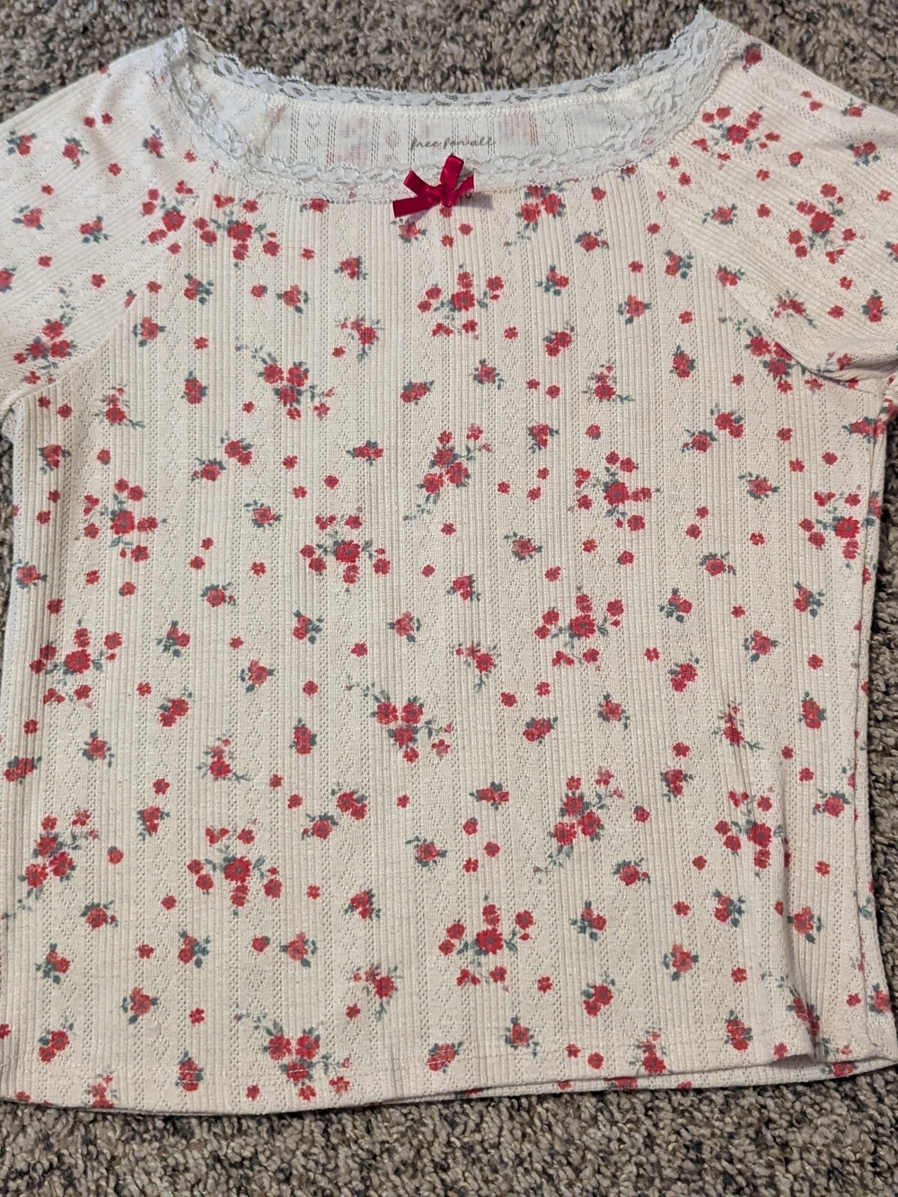 Free for All Cream Floral Knit Tee with Pink Bow